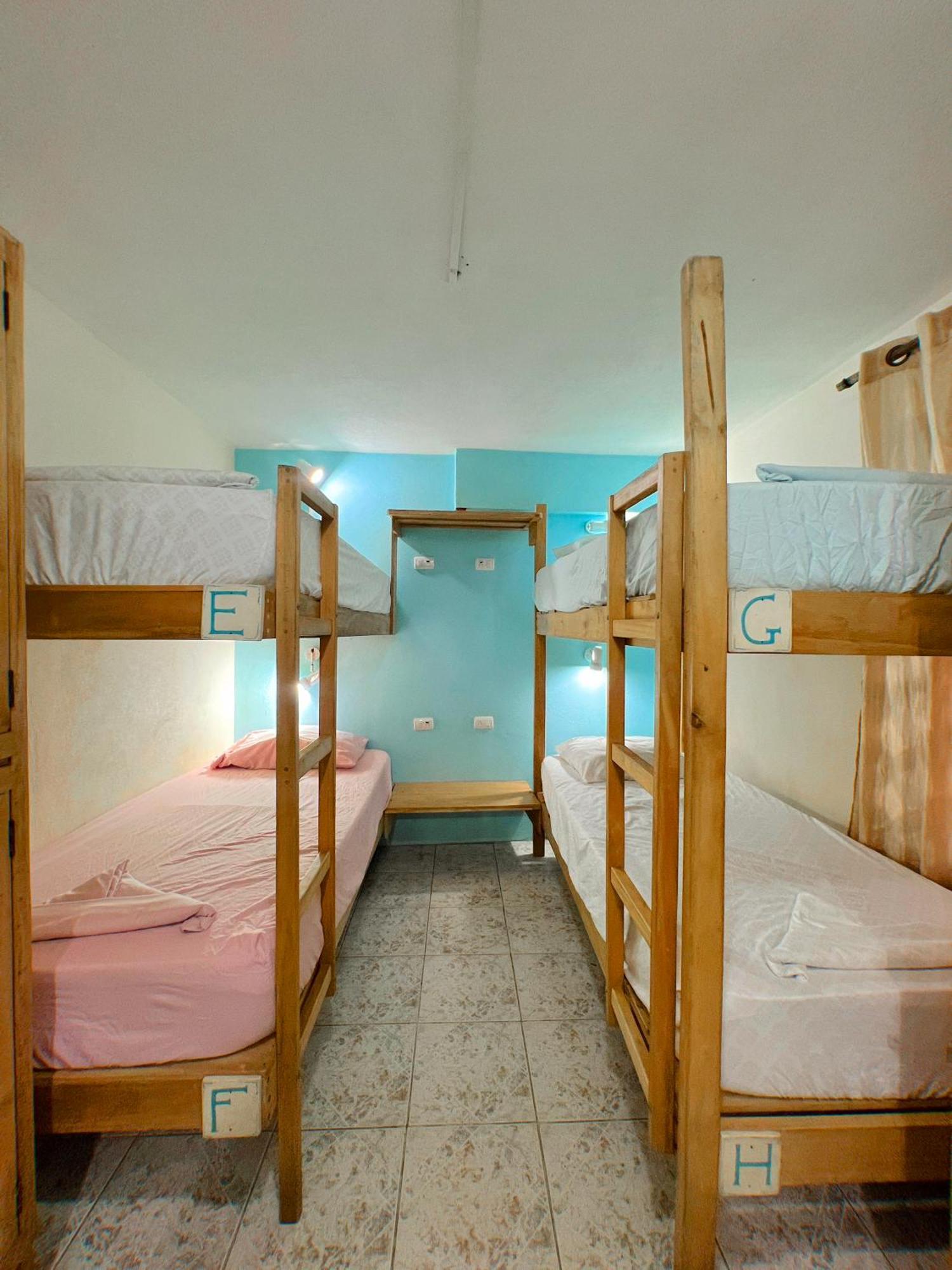 Hostel Sámara מראה חיצוני תמונה